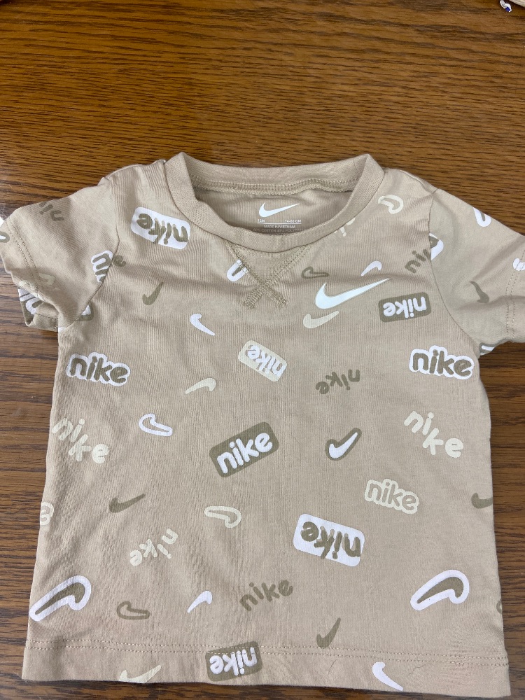 Nike shirt 12 months