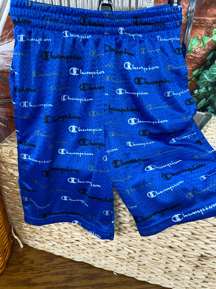 Champion shorts youth medium