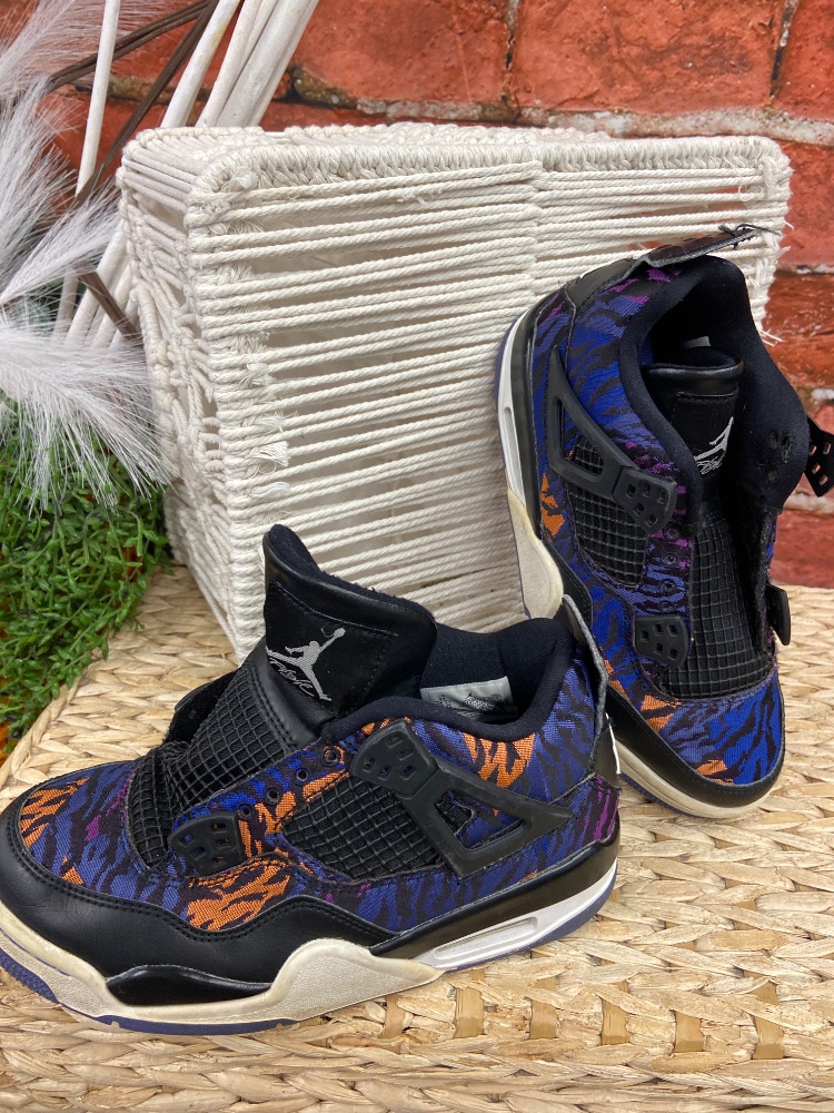 Jordan shoes youth 4