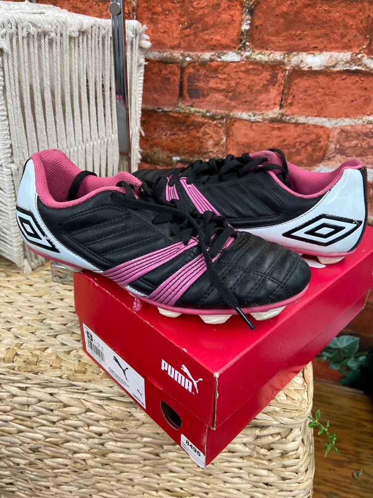 Puma soccer cleats youth 6