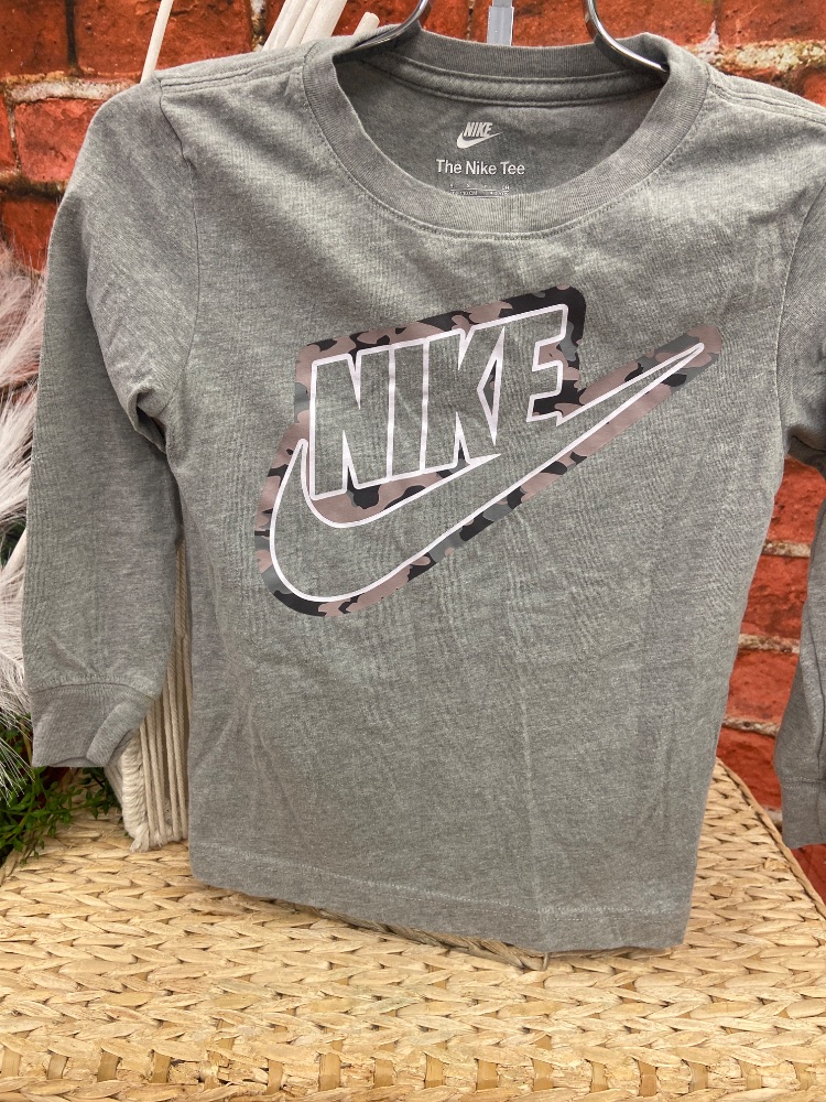 Nike shirt toddler 4-5