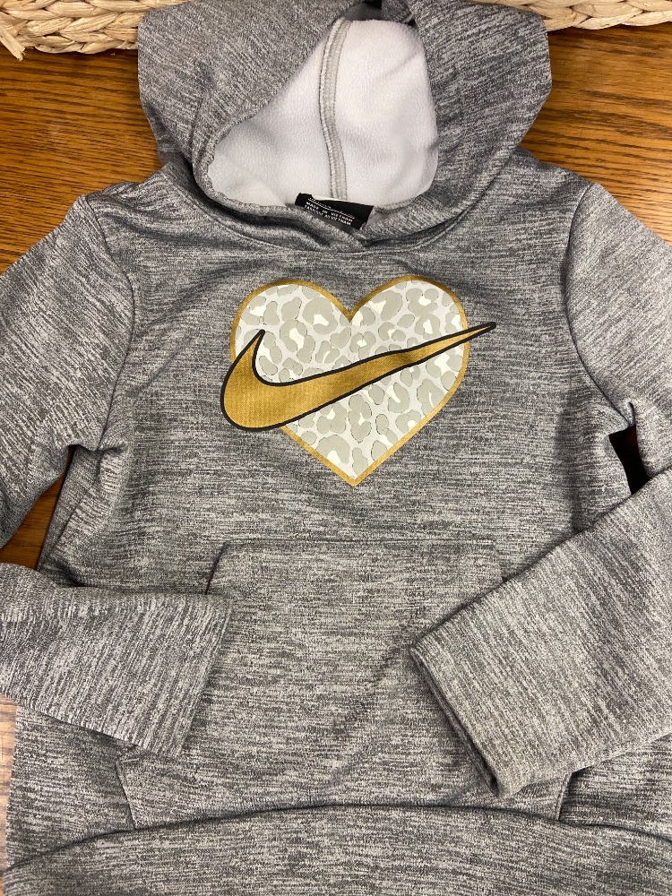 Nike hoodie toddler 5-6