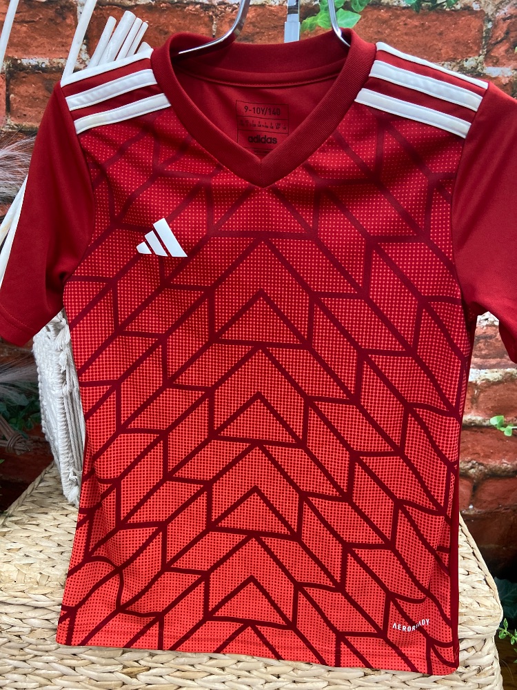 Reebok youth drifit shirt 9-10