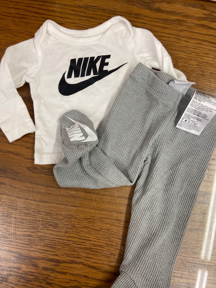 Nike newborn baby outfit