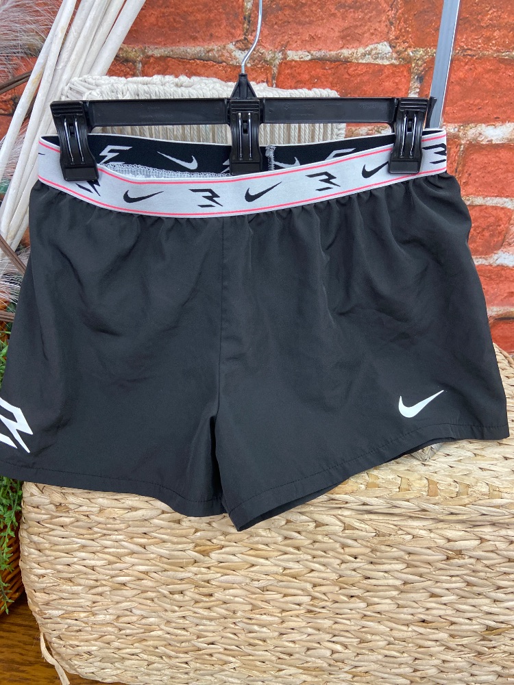 Nike shorts youth xlarge