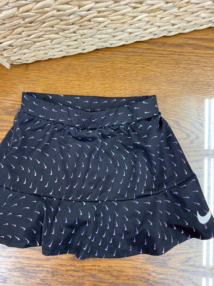 Nike skorts toddler 5-6
