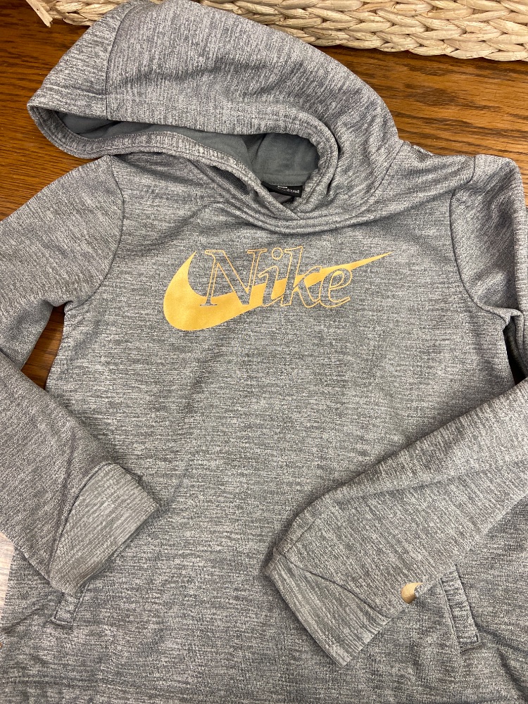 Nike hoodie youth 6x