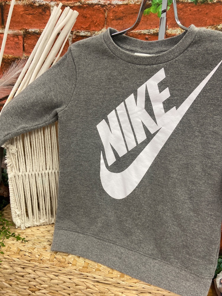 Nike sweatshirt toddler 6-7