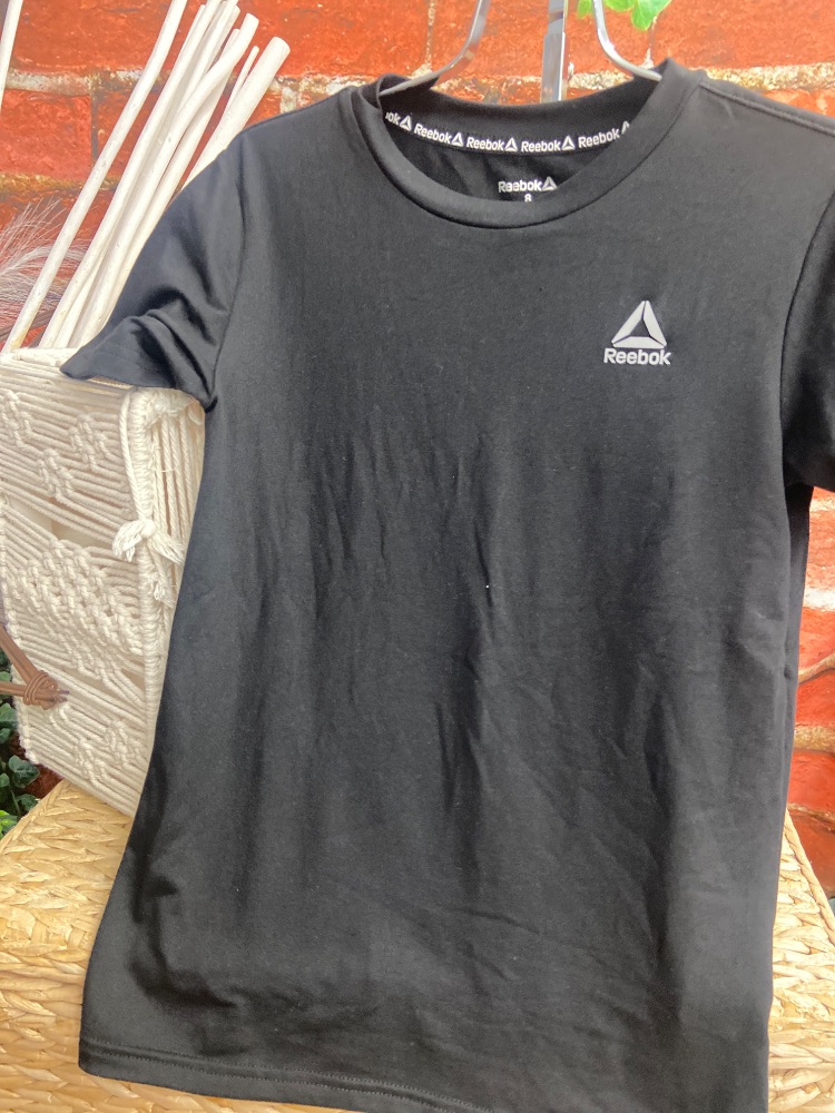 Reebok shirt youth 8