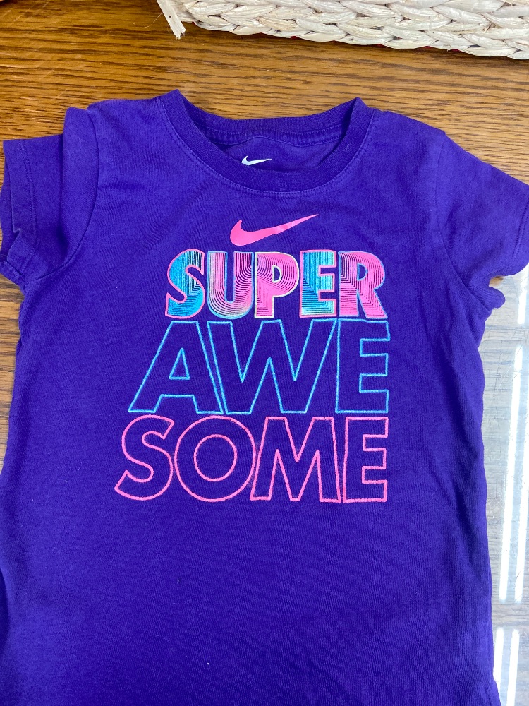 Nike tshirt youth 6x