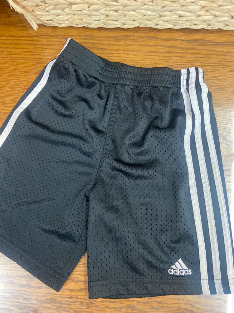 Adidas shorts youth 6