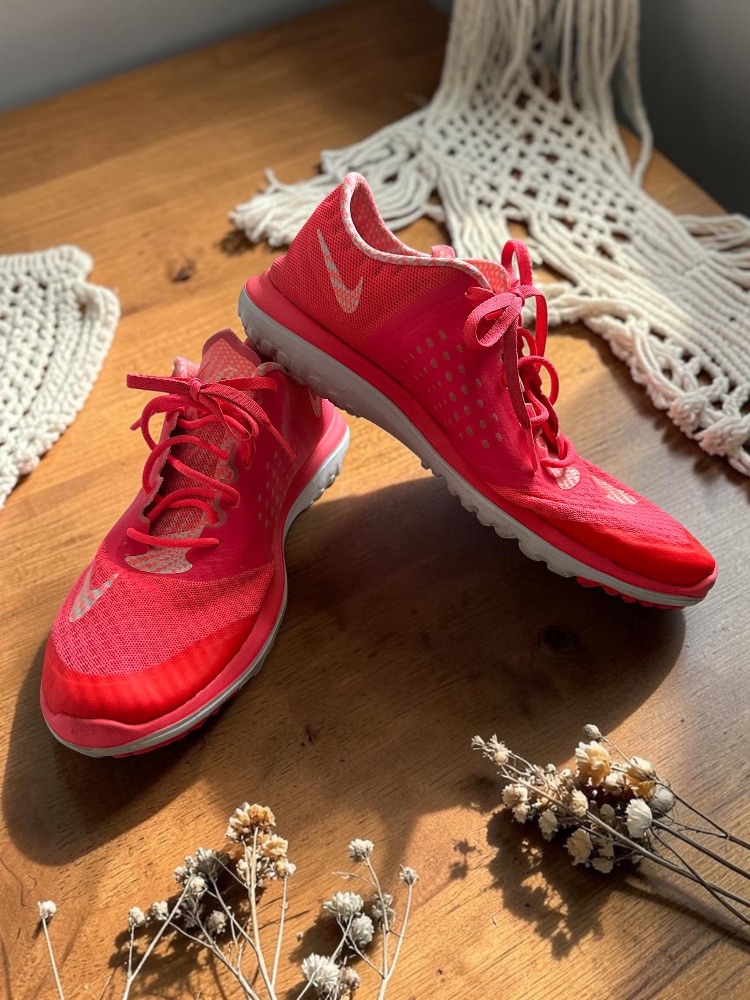 Nike adult shoes ladies 11