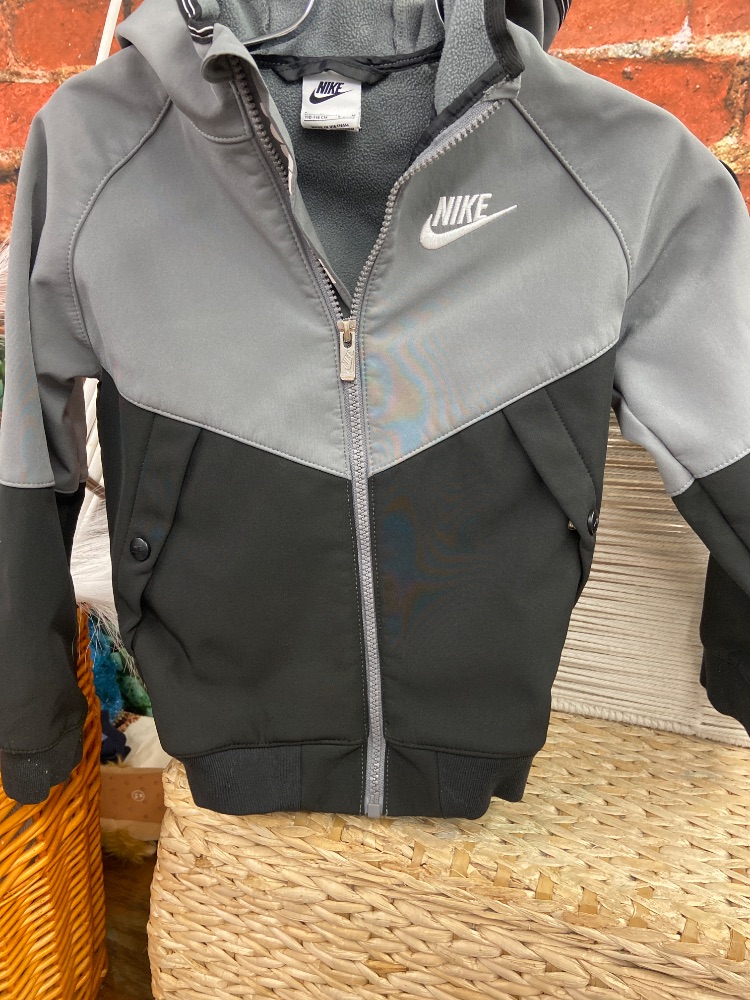 Nike toddler jacket 5-6
